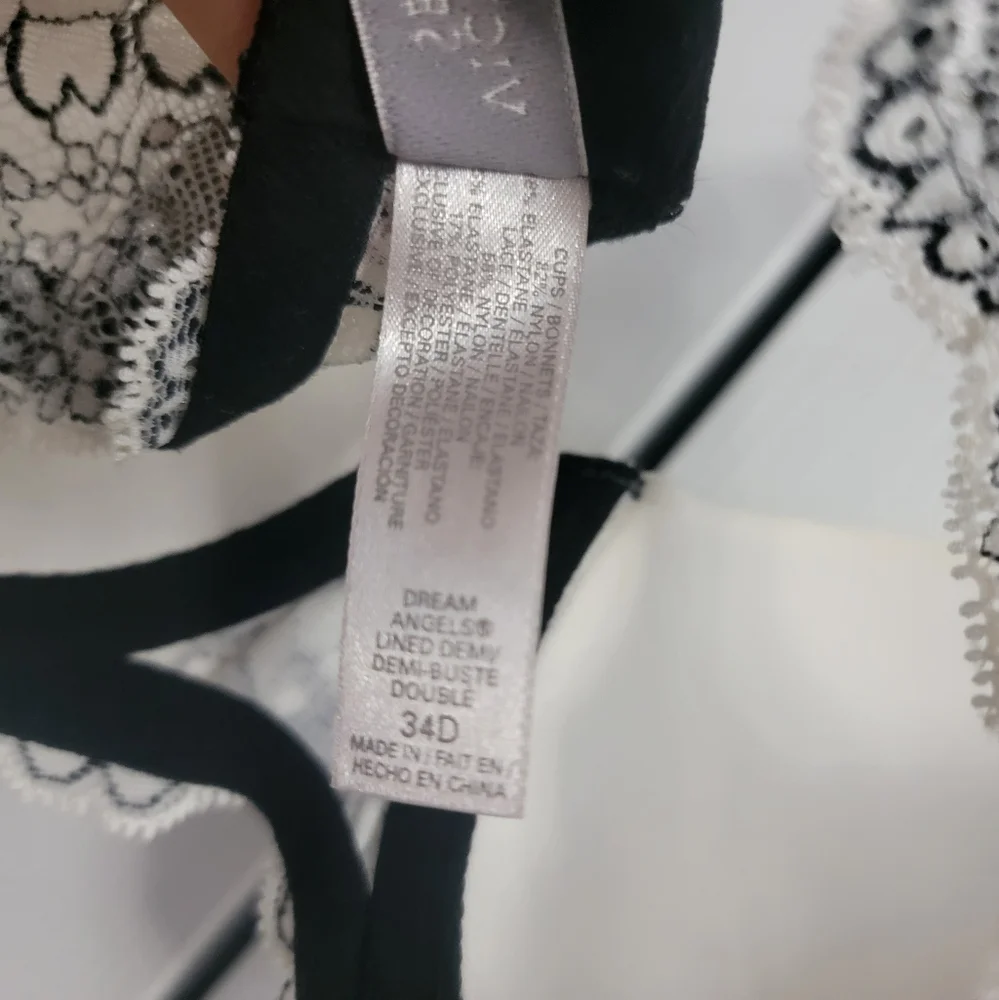 Victoria's Secret Dream Angels Lined Demi Black & White Lace 34D New w/ Size Tag - Picture 6 of 6